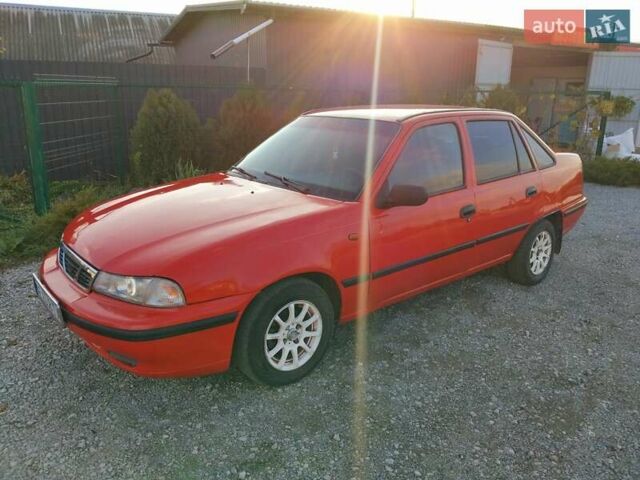 Красный Дэу Нексия, объемом двигателя 1.5 л и пробегом 258 тыс. км за 1500 $, фото 3 на Automoto.ua