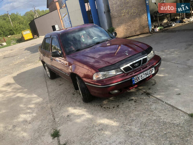 Червоний Деу Нексія, об'ємом двигуна 1.5 л та пробігом 235 тис. км за 1700 $, фото 4 на Automoto.ua
