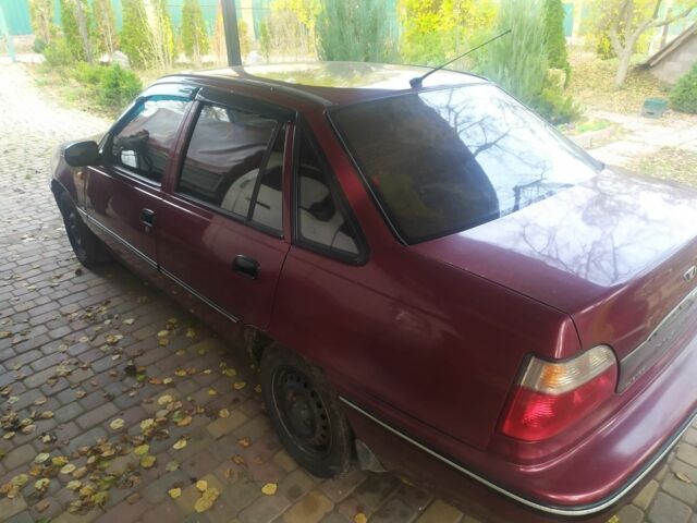 Красный Дэу Нексия, объемом двигателя 0 л и пробегом 209 тыс. км за 1700 $, фото 2 на Automoto.ua