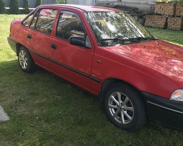 Червоний Деу Нексія, об'ємом двигуна 1.5 л та пробігом 195 тис. км за 1500 $, фото 1 на Automoto.ua