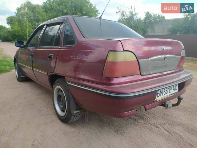 Червоний Деу Нексія, об'ємом двигуна 1.5 л та пробігом 175 тис. км за 1600 $, фото 1 на Automoto.ua