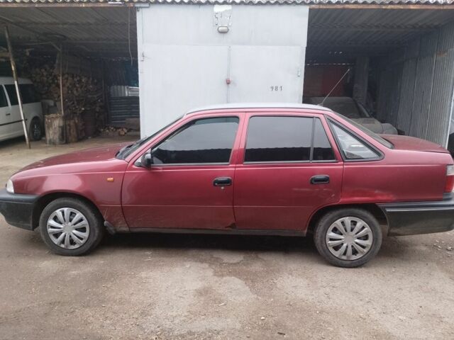 Красный Дэу Нексия, объемом двигателя 1.5 л и пробегом 200 тыс. км за 850 $, фото 5 на Automoto.ua