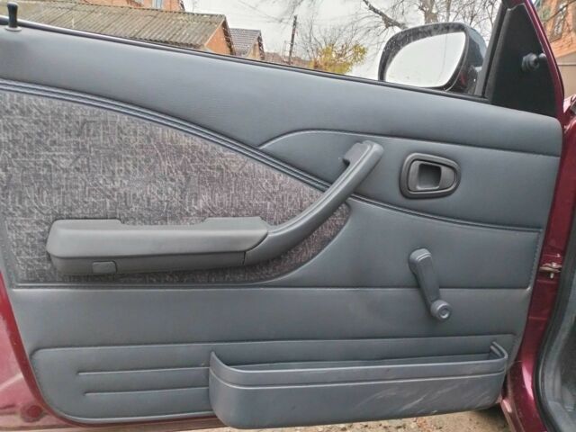 Красный Дэу Нексия, объемом двигателя 1.5 л и пробегом 31 тыс. км за 3200 $, фото 9 на Automoto.ua