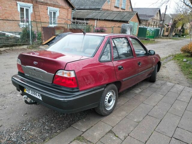 Красный Дэу Нексия, объемом двигателя 1.5 л и пробегом 31 тыс. км за 3200 $, фото 3 на Automoto.ua