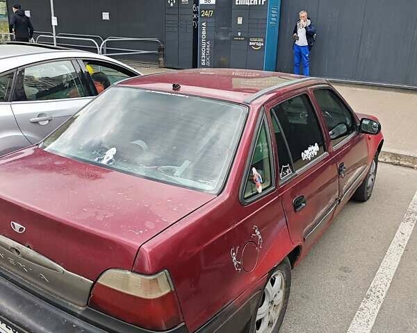 Красный Дэу Нексия, объемом двигателя 1.5 л и пробегом 300 тыс. км за 1250 $, фото 5 на Automoto.ua