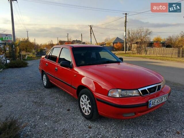 Красный Дэу Нексия, объемом двигателя 1.5 л и пробегом 280 тыс. км за 1780 $, фото 4 на Automoto.ua