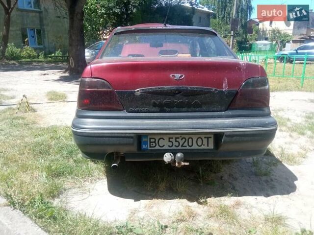 Красный Дэу Нексия, объемом двигателя 1.5 л и пробегом 220 тыс. км за 900 $, фото 3 на Automoto.ua