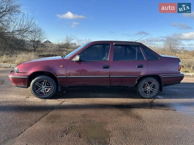 Красный Дэу Нексия, объемом двигателя 1.5 л и пробегом 262 тыс. км за 2800 $, фото 3 на Automoto.ua