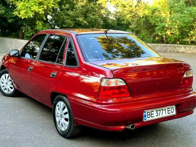 Красный Дэу Нексия, объемом двигателя 1.5 л и пробегом 230 тыс. км за 1750 $, фото 4 на Automoto.ua