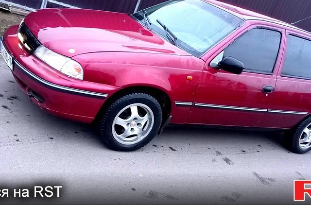 Червоний Деу Нексія, об'ємом двигуна 1.5 л та пробігом 88 тис. км за 1350 $, фото 1 на Automoto.ua