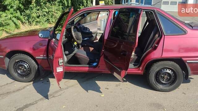 Красный Дэу Нексия, объемом двигателя 1.5 л и пробегом 200 тыс. км за 1500 $, фото 4 на Automoto.ua