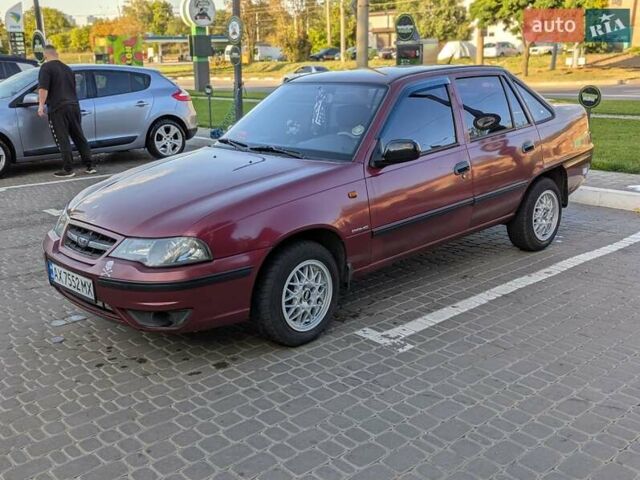 Красный Дэу Нексия, объемом двигателя 1.5 л и пробегом 171 тыс. км за 1999 $, фото 5 на Automoto.ua