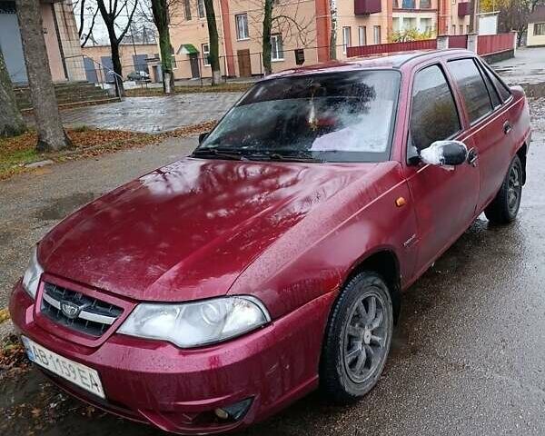 Красный Дэу Нексия, объемом двигателя 1.5 л и пробегом 240 тыс. км за 1427 $, фото 3 на Automoto.ua