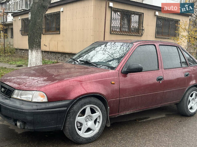 Красный Дэу Нексия, объемом двигателя 1.5 л и пробегом 267 тыс. км за 1900 $, фото 1 на Automoto.ua