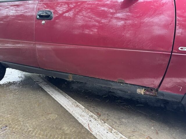 Червоний Деу Нексія, об'ємом двигуна 1.5 л та пробігом 150 тис. км за 1000 $, фото 5 на Automoto.ua