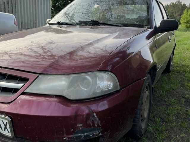 Красный Дэу Нексия, объемом двигателя 1.6 л и пробегом 3 тыс. км за 830 $, фото 4 на Automoto.ua