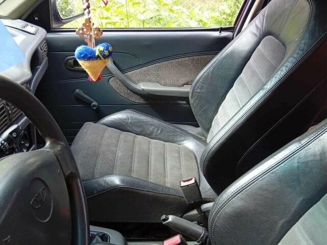 Красный Дэу Нексия, объемом двигателя 0 л и пробегом 50 тыс. км за 1100 $, фото 4 на Automoto.ua