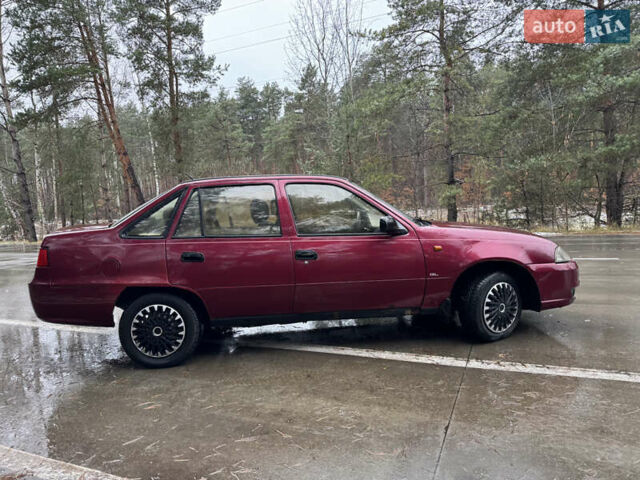 Червоний Деу Нексія, об'ємом двигуна 1.5 л та пробігом 150 тис. км за 1100 $, фото 5 на Automoto.ua