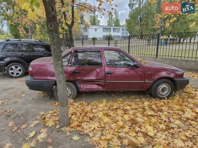 Червоний Деу Нексія, об'ємом двигуна 1.5 л та пробігом 137 тис. км за 900 $, фото 6 на Automoto.ua