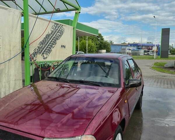 Деу Нексія 2008 у Конотопе на Automoto.ua Червоний Деу Нексія, об'ємом двигуна 1.5 л та пробігом 148 тис. км за 2100 $, фото 3 на Automoto.ua