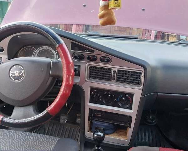 Червоний Деу Нексія, об'ємом двигуна 1.5 л та пробігом 235 тис. км за 1700 $, фото 7 на Automoto.ua