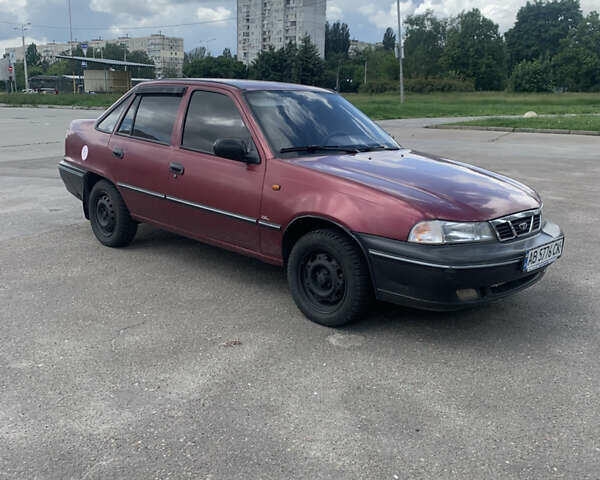 Красный Дэу Нексия, объемом двигателя 1.5 л и пробегом 179 тыс. км за 1500 $, фото 3 на Automoto.ua