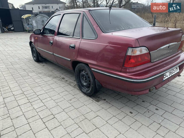 Червоний Деу Нексія, об'ємом двигуна 1.5 л та пробігом 305 тис. км за 1450 $, фото 1 на Automoto.ua