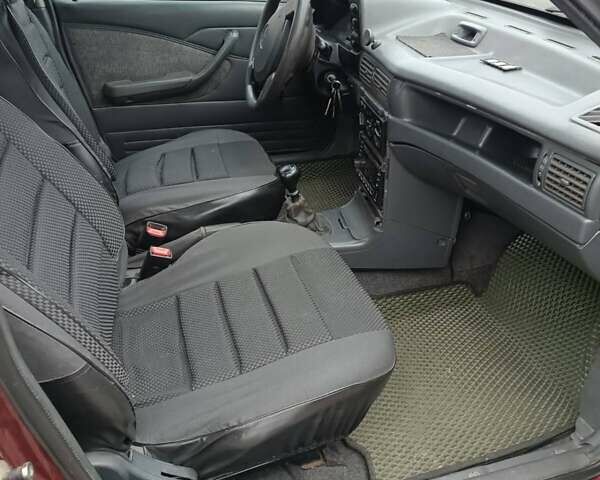 Червоний Деу Нексія, об'ємом двигуна 1.5 л та пробігом 111 тис. км за 1400 $, фото 1 на Automoto.ua