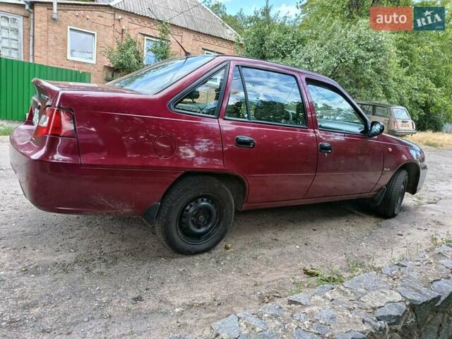 Червоний Деу Нексія, об'ємом двигуна 1.5 л та пробігом 210 тис. км за 2300 $, фото 2 на Automoto.ua