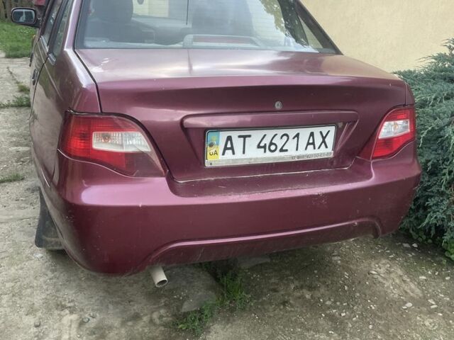 Красный Дэу Нексия, объемом двигателя 1.5 л и пробегом 276 тыс. км за 1100 $, фото 4 на Automoto.ua