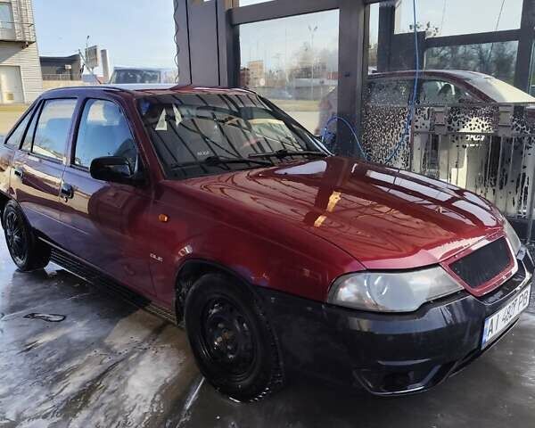 Красный Дэу Нексия, объемом двигателя 1.5 л и пробегом 347 тыс. км за 2200 $, фото 3 на Automoto.ua
