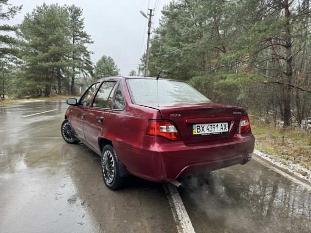 Червоний Деу Нексія, об'ємом двигуна 1.5 л та пробігом 150 тис. км за 1000 $, фото 7 на Automoto.ua