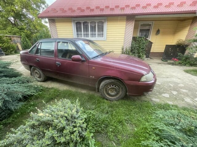 Красный Дэу Нексия, объемом двигателя 1.5 л и пробегом 276 тыс. км за 1100 $, фото 2 на Automoto.ua