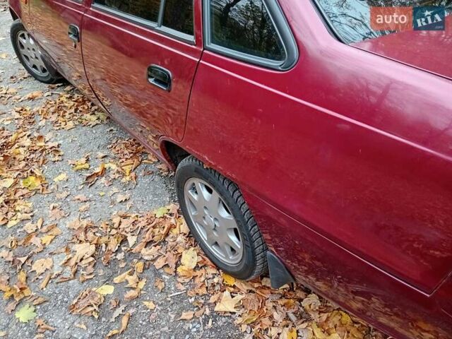 Деу Нексія 2008 у Шепетовке на Automoto.ua Червоний Деу Нексія, об'ємом двигуна 1.5 л та пробігом 240 тис. км за 1500 $, фото 11 на Automoto.ua