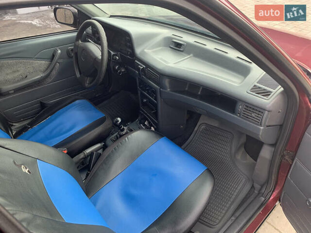 Червоний Деу Нексія, об'ємом двигуна 1.5 л та пробігом 305 тис. км за 1450 $, фото 10 на Automoto.ua