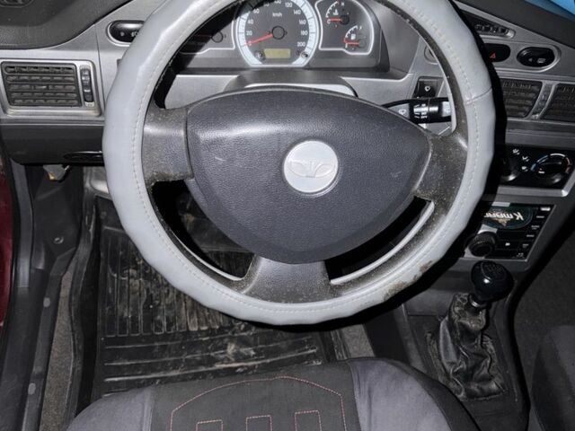 Червоний Деу Нексія, об'ємом двигуна 1.6 л та пробігом 3 тис. км за 500 $, фото 5 на Automoto.ua