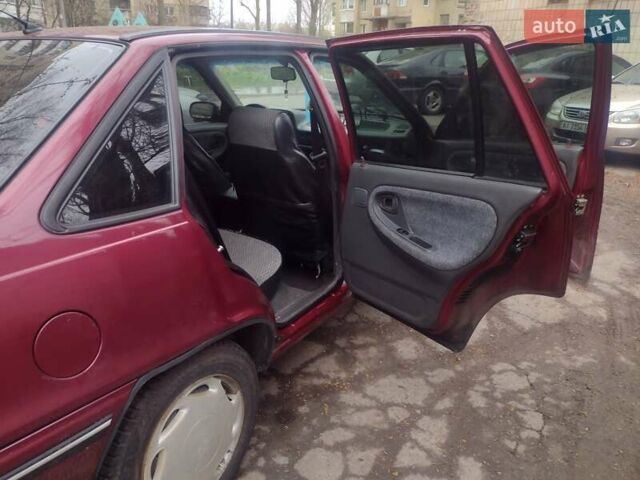 Красный Дэу Нексия, объемом двигателя 1.5 л и пробегом 240 тыс. км за 2550 $, фото 7 на Automoto.ua