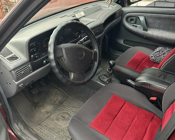Червоний Деу Нексія, об'ємом двигуна 1.5 л та пробігом 63 тис. км за 4500 $, фото 5 на Automoto.ua