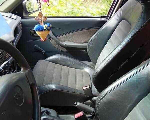 Красный Дэу Нексия, объемом двигателя 0 л и пробегом 50 тыс. км за 1100 $, фото 3 на Automoto.ua