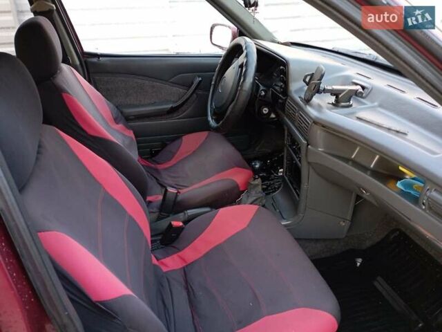 Червоний Деу Нексія, об'ємом двигуна 1.5 л та пробігом 222 тис. км за 1600 $, фото 6 на Automoto.ua