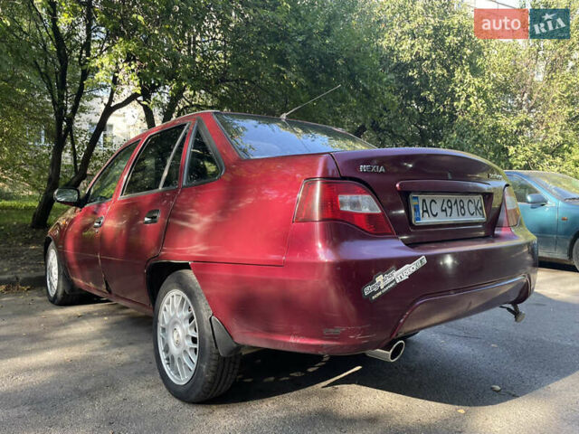 Красный Дэу Нексия, объемом двигателя 1.5 л и пробегом 271 тыс. км за 1500 $, фото 3 на Automoto.ua