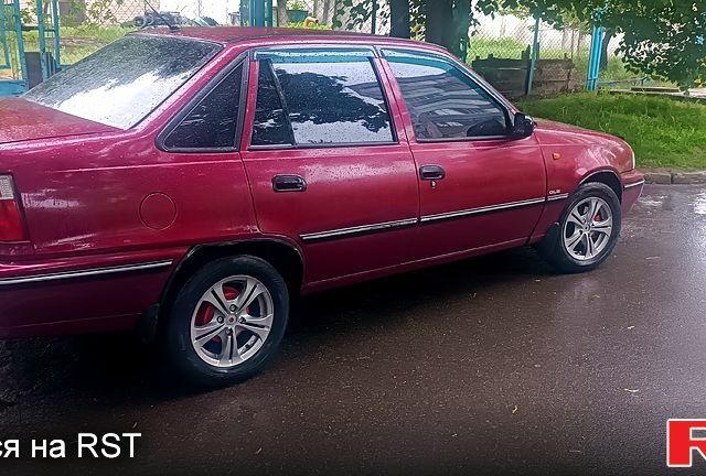 Красный Дэу Нексия, объемом двигателя 1.5 л и пробегом 278 тыс. км за 1500 $, фото 4 на Automoto.ua