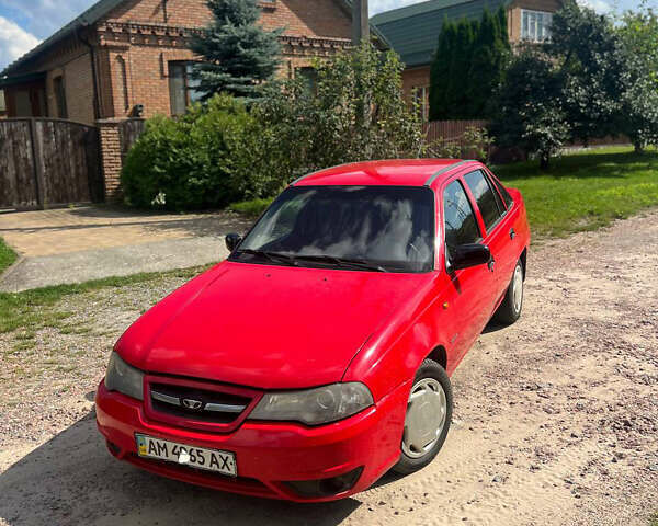 Красный Дэу Нексия, объемом двигателя 1.6 л и пробегом 162 тыс. км за 2100 $, фото 2 на Automoto.ua