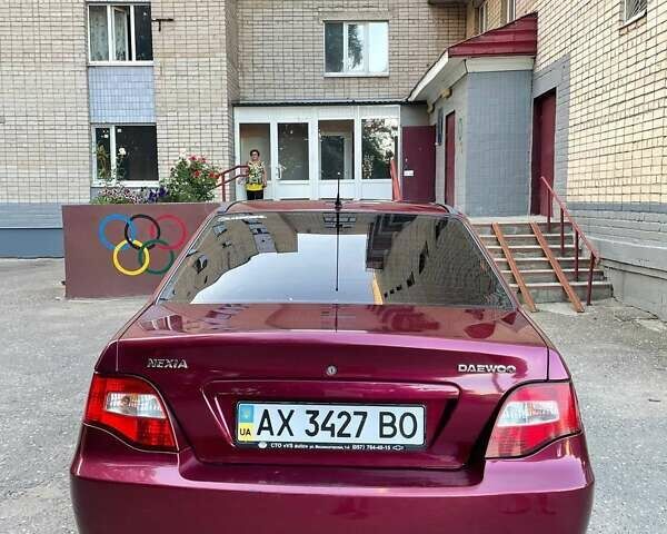Червоний Деу Нексія, об'ємом двигуна 1.5 л та пробігом 200 тис. км за 2300 $, фото 2 на Automoto.ua