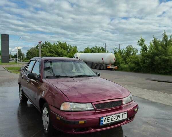 Деу Нексія 2008 у Конотопе на Automoto.ua Червоний Деу Нексія, об'ємом двигуна 1.5 л та пробігом 148 тис. км за 2100 $, фото 18 на Automoto.ua