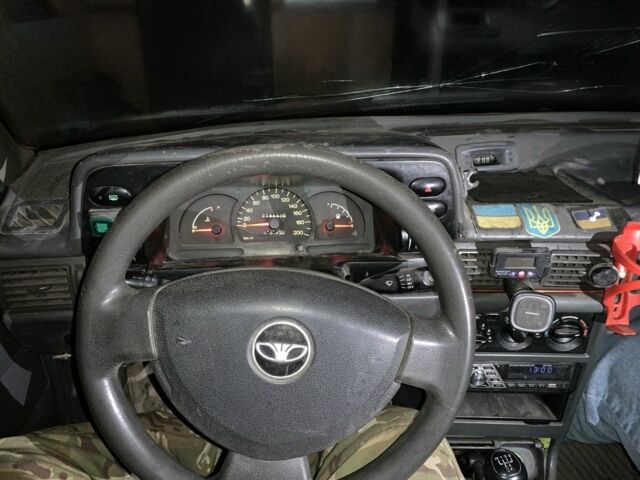 Червоний Деу Нексія, об'ємом двигуна 1.5 л та пробігом 3 тис. км за 1200 $, фото 5 на Automoto.ua