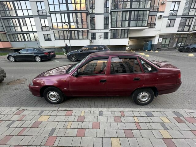 Красный Дэу Нексия, объемом двигателя 1.6 л и пробегом 193 тыс. км за 1500 $, фото 3 на Automoto.ua