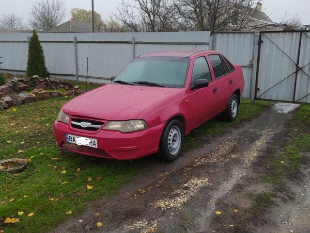 Красный Дэу Нексия, объемом двигателя 1.6 л и пробегом 200 тыс. км за 1700 $, фото 3 на Automoto.ua