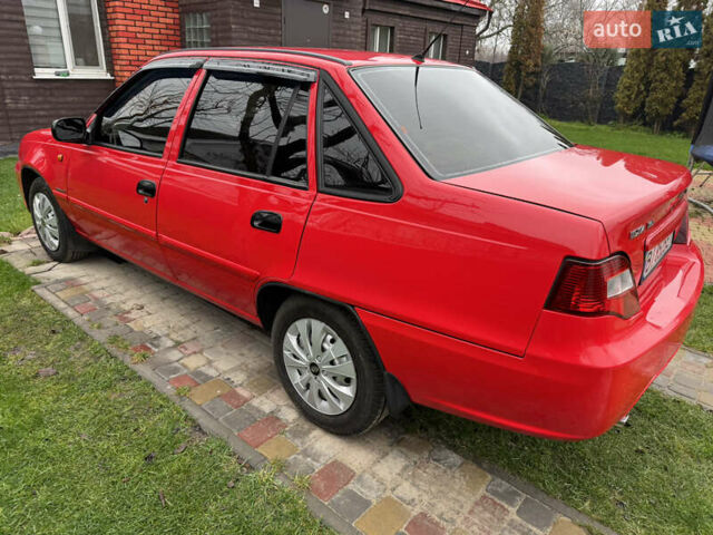 Красный Дэу Нексия, объемом двигателя 1.6 л и пробегом 136 тыс. км за 2900 $, фото 3 на Automoto.ua