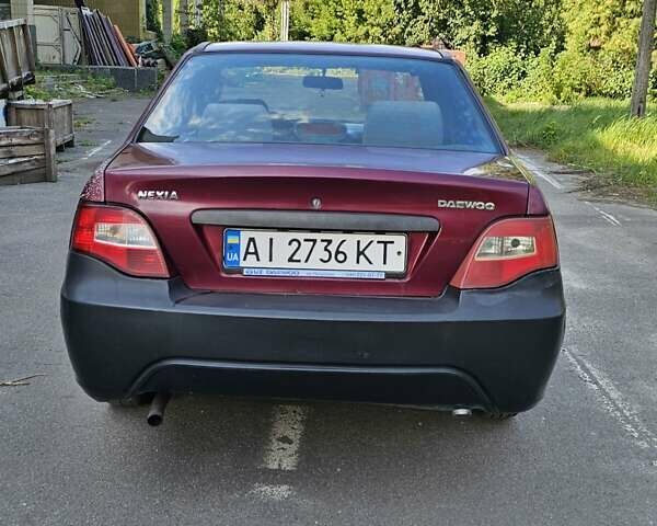 Красный Дэу Нексия, объемом двигателя 1.5 л и пробегом 200 тыс. км за 900 $, фото 1 на Automoto.ua
